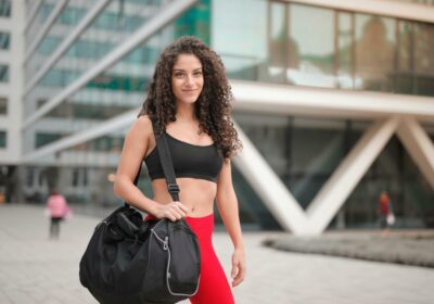 Najlepsze ćwiczenia na nogi – jak zbudować mocne uda i pośladki?